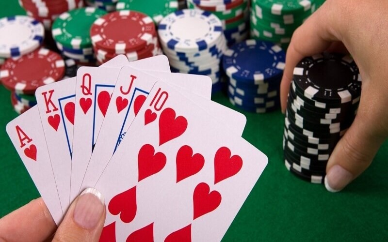 Công cụ phá sảnh là gì? Giải thích luật chơi poker thắng 100% - CWIN777