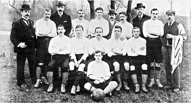 Nottingham Forest vô địch FA Cup 1898