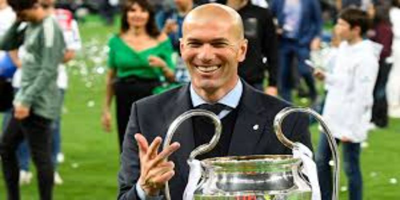 Tiểu sử huyền thoại bóng đá Zinédine Zidane